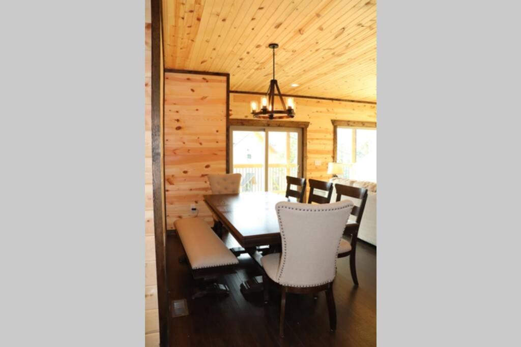 Chalet Village- Amazing Mountain Views - Piney Butt Place Gatlinburg Kültér fotó