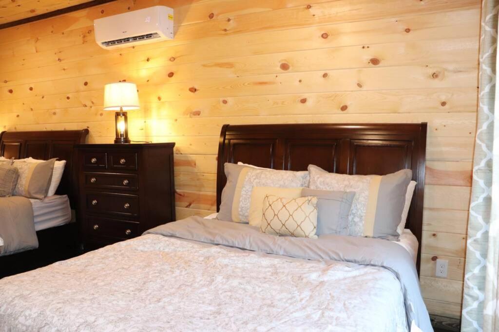 Chalet Village- Amazing Mountain Views - Piney Butt Place Gatlinburg Kültér fotó